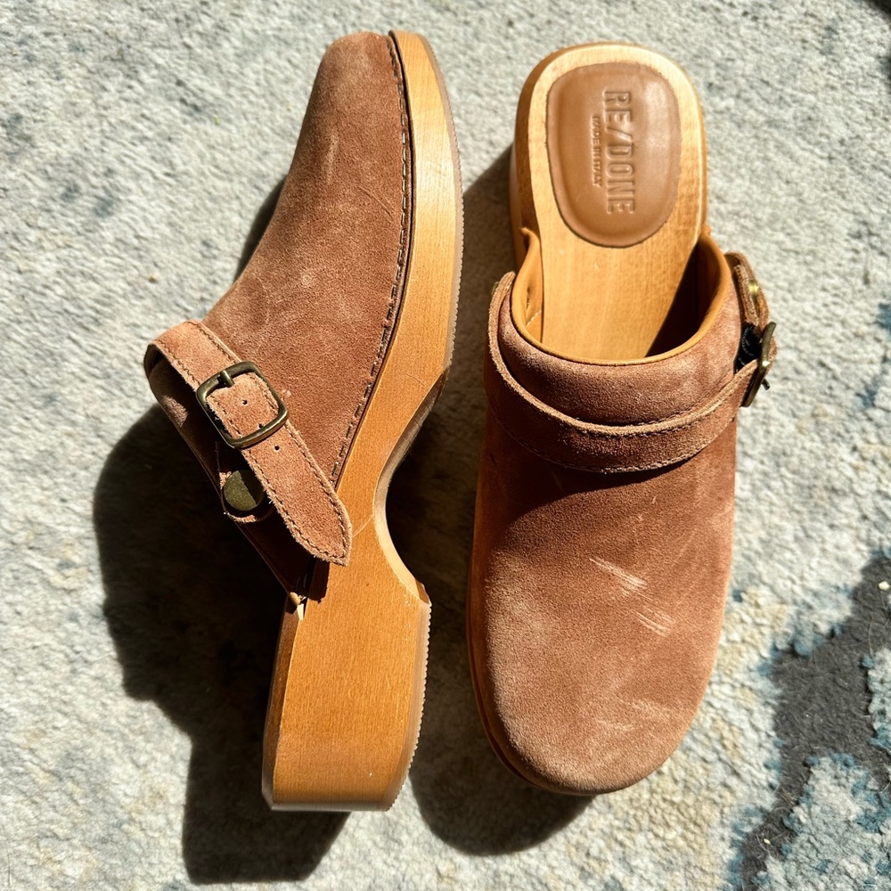 RE/DONE Suede Clogs